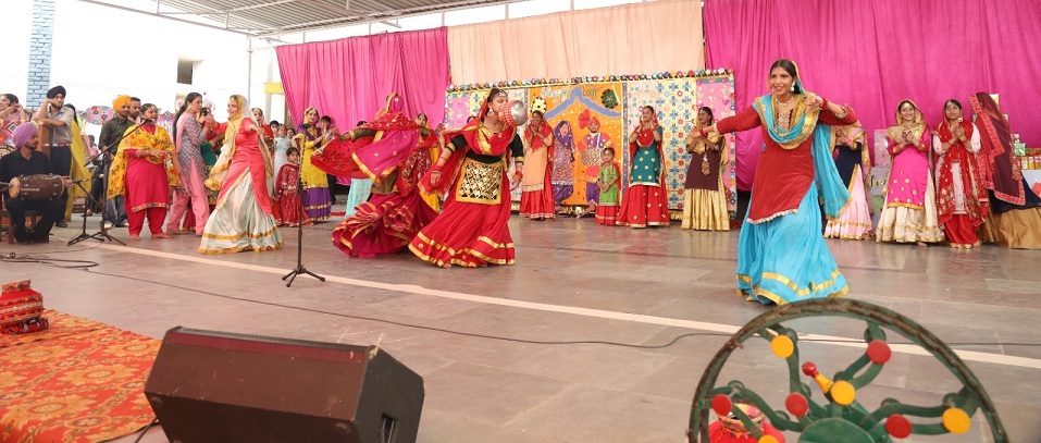 Guru Nanak Foundation Public School, Patiala Celebrated
Teej Fiesta with Grandeur
