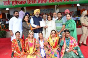 8th Independence Day; Finance Minister Harpal Singh Cheema Hoists Tricolour in Patiala; shares his department success stories