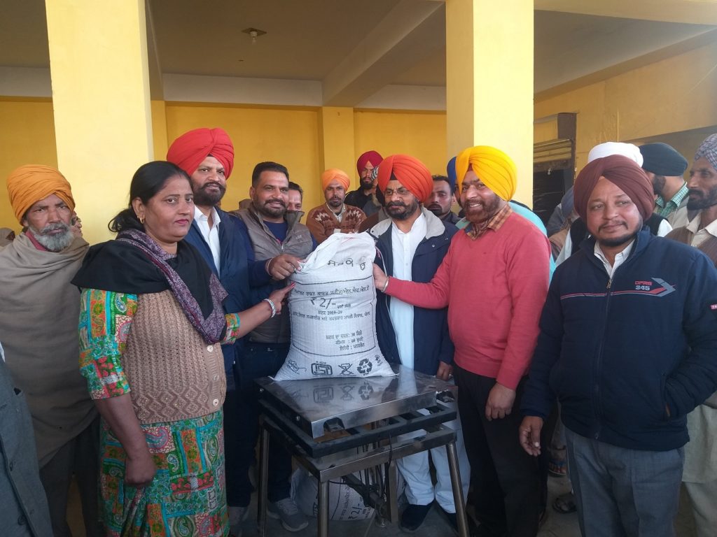 Nagra inaugurated distribution of PDS wheat through ePOS machines at Balahri Kalan