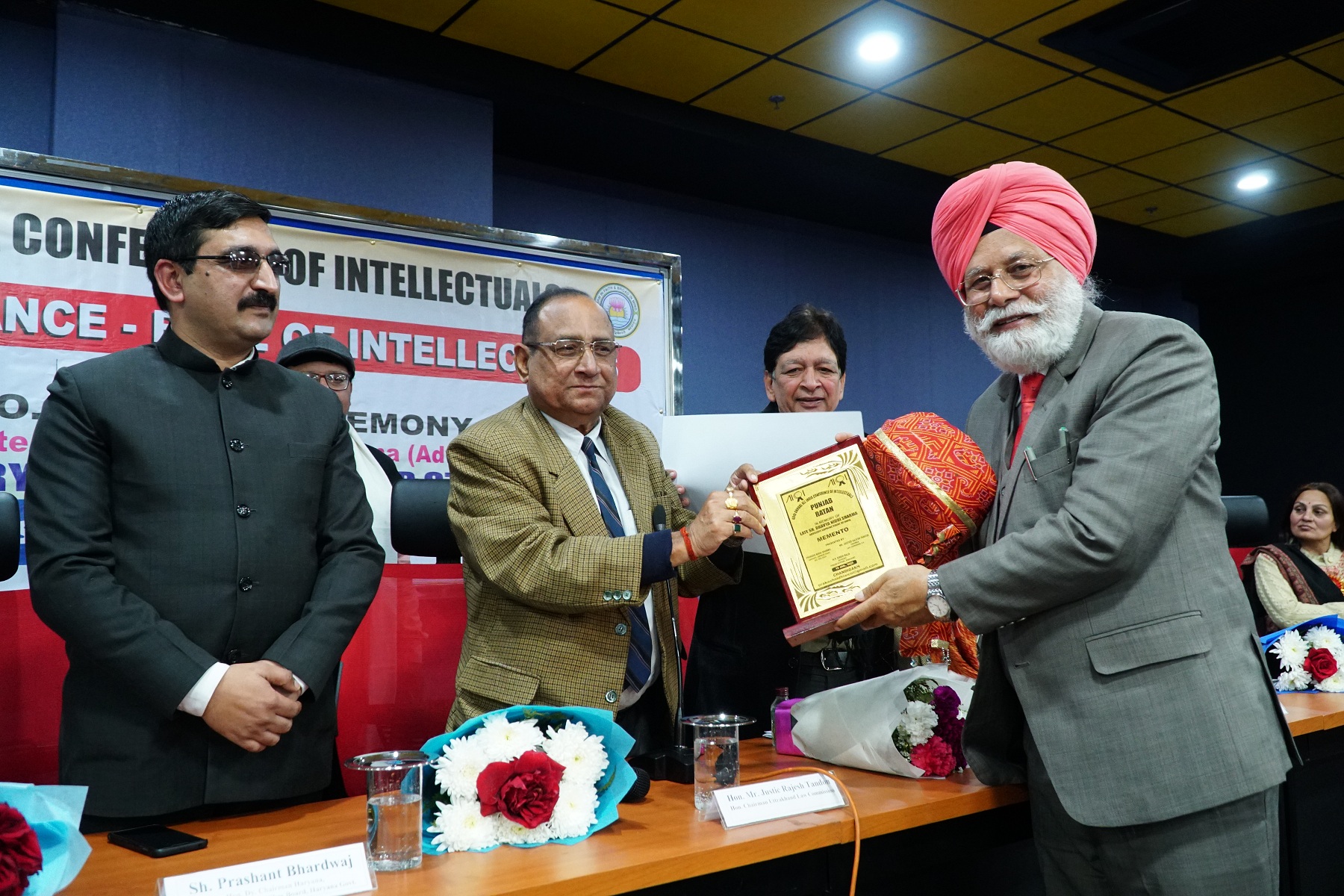 Punjabi university VC Prof. B.S. Ghuman awarded with Punjab Rattna Award by AICOI