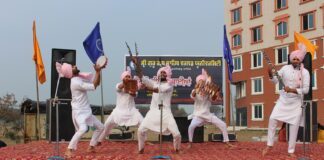 World University students kept folk heritage alive