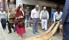 Jute bag shortage issue; Food supply minister meets representatives of IJMA at Kolkatta -Photo courtesy-Internet