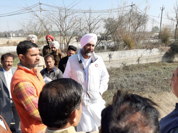 Manpreet Badal visited Bathinda city; asks officials to speed up developmental works