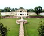 Craftsman to build mini India at Aam khas bagh in the maiden Sirhind craft mela-Photo courtesy-Internet