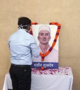 Birth anniversary of shaheed Sukhdev- we should follow path shown by our great martyrs: DC