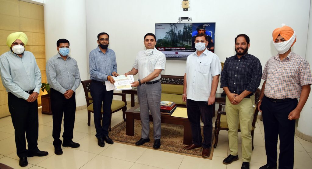 PCS association contributed to CM Relief Fund