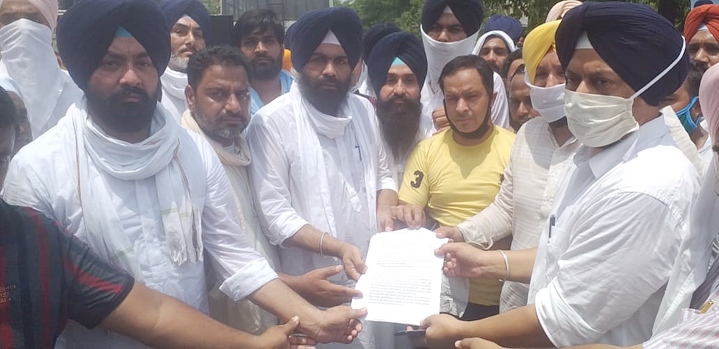 Staging dharna proves costly for youth akali leaders; booked by Patiala police