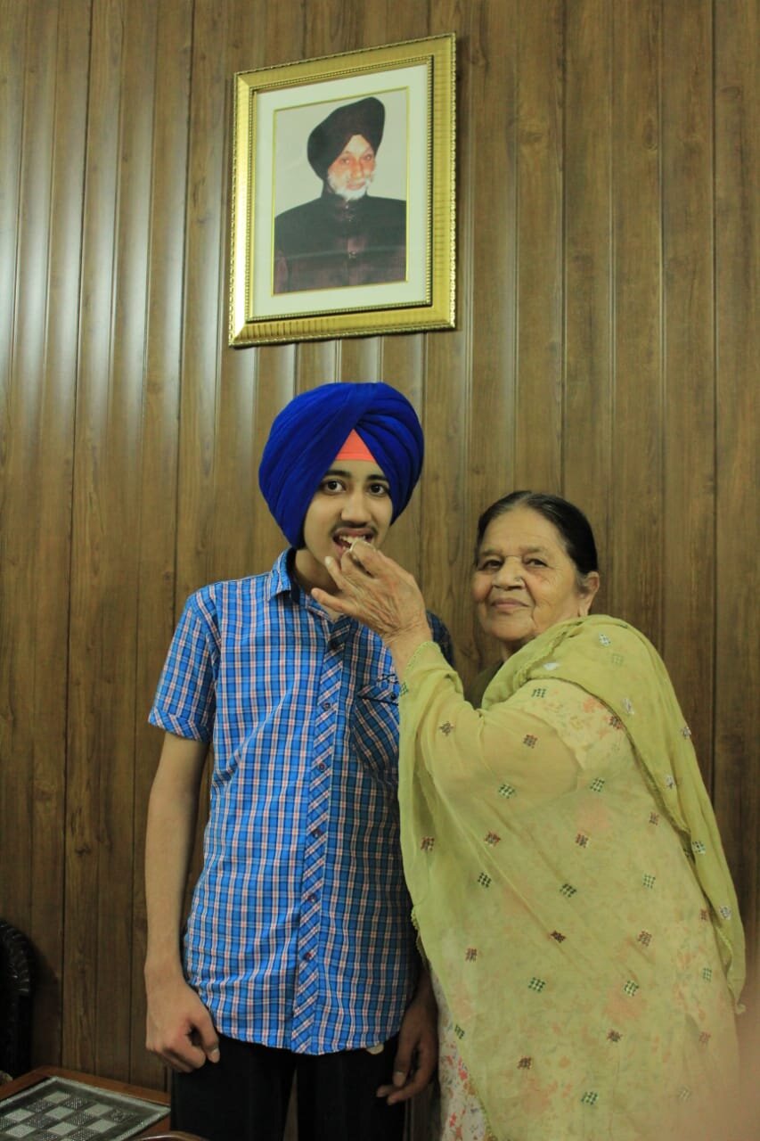 Guru Nanak Foundation public school students comes up with flying colors with class X result