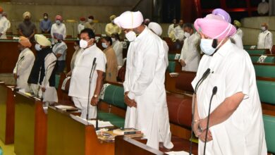 House paid homage to noted personalities, farmers who died in anti farm bills protest