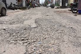 CM hold the fort in vidhan sabha-assures house about repair of Punjab’s link damaged roads-photo courtesy-internet