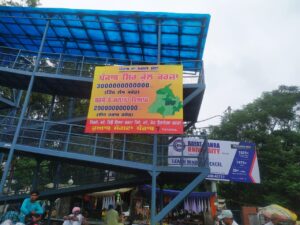 CM city glared up by anti govt hoardings; MC caught unawares 