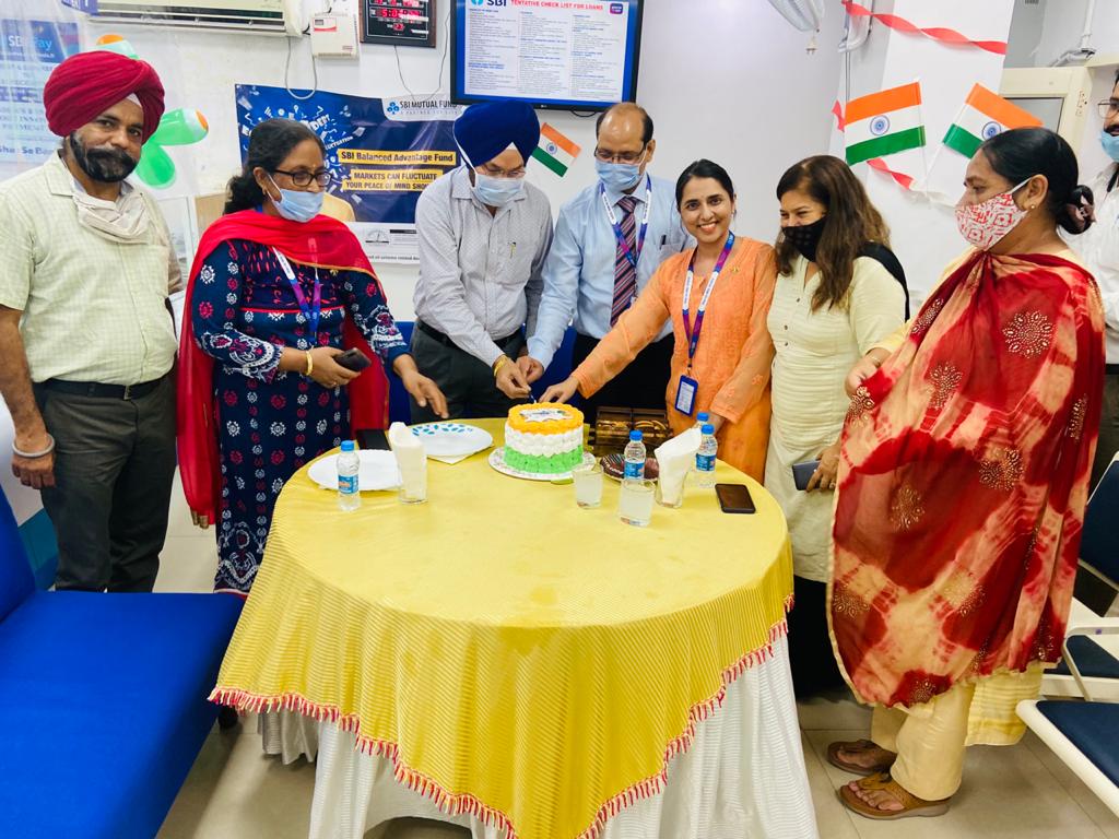 SBI PSPCL Branch celebrated Independence day Celebrations:Puneet Kaur
