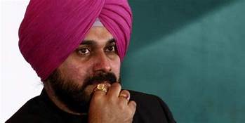 CM face-“Dig oneself into a hole” proves fit on Navjot Singh Sidhu
