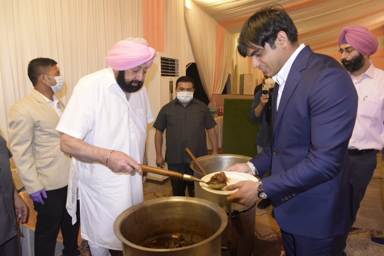 From cooking delicacies to personally serving them, he did it all – Capt Amarinder hosts Olympians