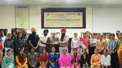 Mata Gujri College organizes special lecture for the preparation of competition exams