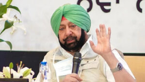 Capt Amarinder rubbishes claims of proposed meeting with Gandhis