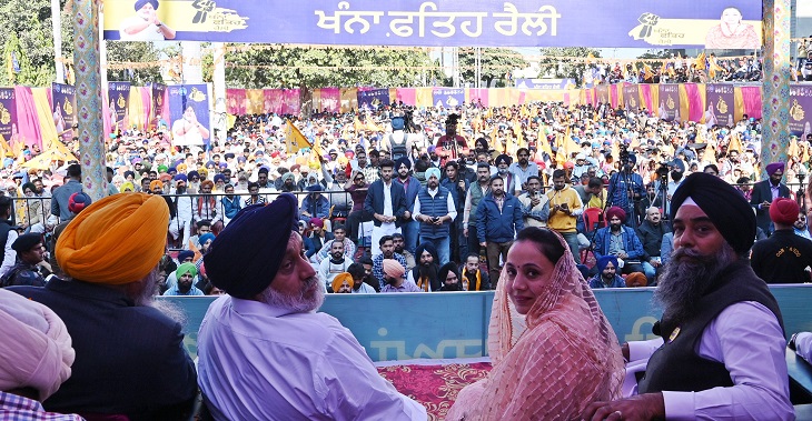 Shiromani Akali Dal (SAD) President Sukhbir Singh Badal today demanded the immediate resignation of higher education minister Pargat Singh in the multi-crore Assistant Professor recruitment scam stating not only were all rules and procedures set aside to recruit favourites after leakage of examination papers but even crores of rupees exchanged hands. Addressing the media at Khanna and Amloh, the SAD President also asked chief minister Charanjit Singh Channi to explain why the entire examination for recruitment of 1158  Assistant Professors had been fixed to recruit only research scholars and teachers of government colleges by awarding them an extra five marks and why the responsibility of setting the examination papers was given to guides of the research scholars. “The chief minister must also explain why University Grants Commission (UGC) guidelines were not followed in the recruitment process and why the responsibility for the recruitment to the class one job had not been entrusted to the Punjab Public Service Commission (PPSC)”.  Sukhbir Badal also condemned higher education minister Pargat Singh of trying to hush-up the scam by failing to take into account the objections of candidates which came to light immediately after the papers of various subjects were conducted by the Punjabi University and the Guru Nanak Dev University on November 2-22. “It is equally condemnable that  Pargat Singh, who swears by probity, did not even react after the Punjab and Haryana high court stayed the recruitment process. It is shocking that despite clear cut evidence of leakage of various papers including the Punjabi and Mathematics paper, the Higher Education minister has not scrapped the entire process and re-ordered a fresh examination as per UGC guidelines”. Noting that the high court had taken notice of the irregularities, the SAD President demanded a high level probe into the entire exercise as well as linkage between the research scholars and government college teachers who had cleared the examination with their guides and senior teachers who had set the examination papers.  Badal said aggrieved students had met him also and told him they had lost faith in the system because the Channi government decided to award an extra five marks to government teachers sitting for the examination. He said the candidates disclosed that similar teachers studying in private and aided colleges were not given extra weightage which was a discriminatory step. He said there were also instances of students who had topped the examination in the general category but still did not get selected for appointment because of the extra weightage given to government teachers. Meanwhile addressing public meetings in favour of party candidate Jasdeep Kaur Yaadu in Khanna and Gurpeet Singh Rajukhanna in Amloh, the SAD president said the chief minister was himself running the sand mafia in the Chamkaur Sahib constituency. He said illegal ‘nakas’ had been established in the constituency in the name of the chief minister and truckers were forced to cough up ‘goonda’ tax. Speaking at Khanna, the SAD President said the next SAD-BSP alliance government would make Khanna a district once it came to power in the State. He also assured that a probe would be launched into the illegal distillery which had been unearthed in the town and all those who ran it as well as those providing patronage to it, including cabinet minister Gurkirat Singh Kotli, would be taken to task. Earlier the SAD President led a massive road show in markets of Khanna while campaigning for party candidate Jasdeep Kaur Yaadu. He also visited markets to inspect the road condition. Responding to the demand of city residents, he assured to get all such sub-standard work probed.  Later canvassing for Amloh candidate Gurpeeet Singh Raju Khanna, he addressed a massive gathering and also welcomed various leaders from different parties into the SAD fold. 