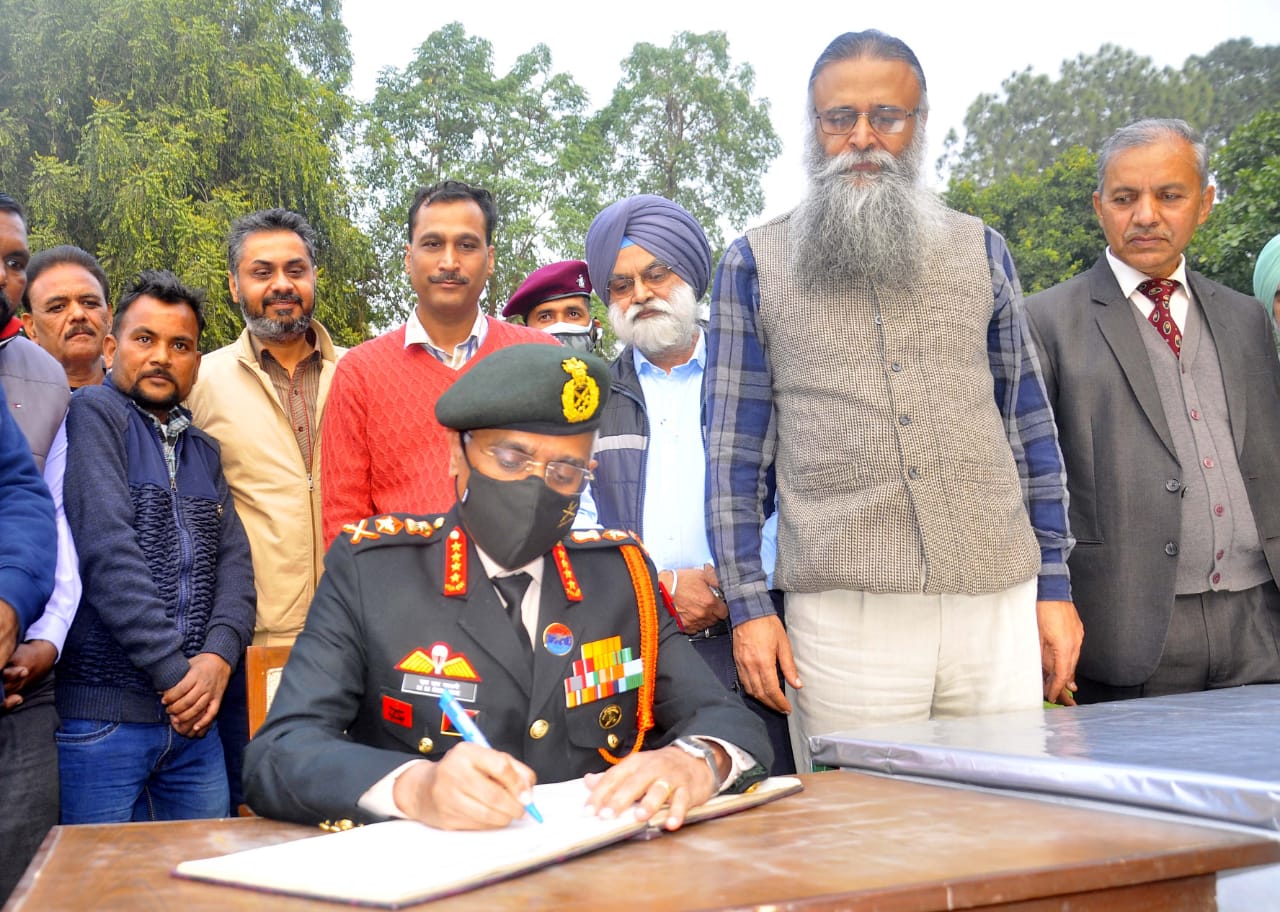 Punjabi university student Army Chief motivated young officers, students to take up active leadership roles