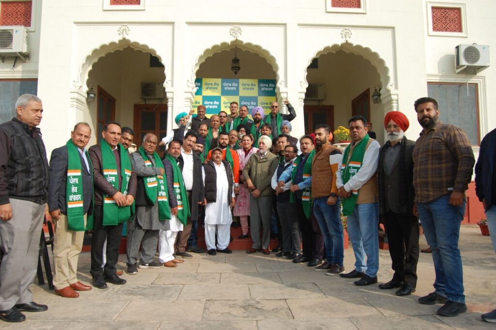 22 Patiala MCs & other senior Patiala Congress leaders join Punjab Lok Congress