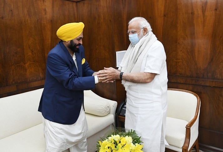 CM calls on PM; PM assures CM a complete cooperation to make Punjab a vibrant state