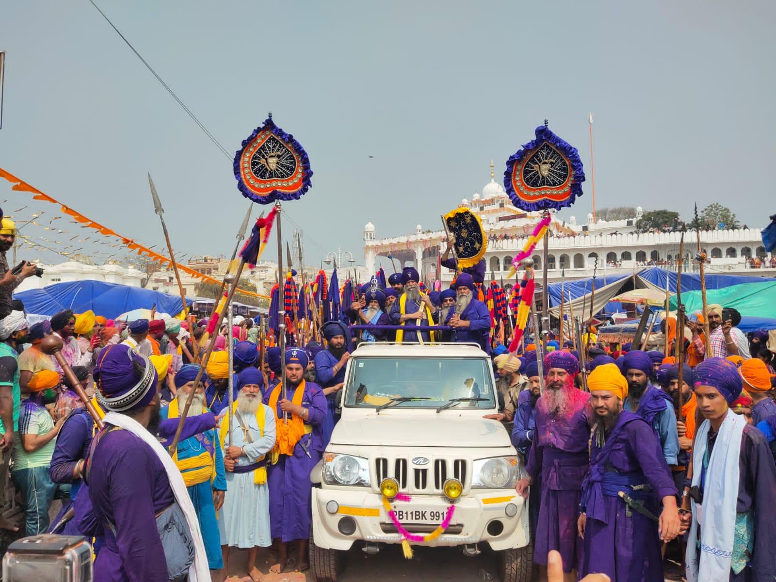 Hola Mohalla festival concludes with display of martial arts by Nihangs