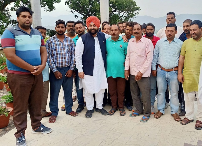Harjot Singh Bains listened to the problems of the people