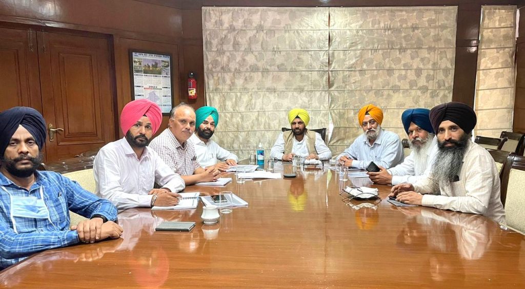 Punjab Power minister seeks PSEBEA help to strengthen state’s power sector 