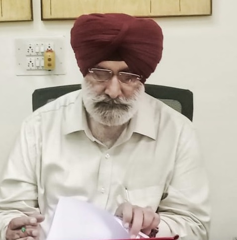 Prof. Jatinder Gill takes over as principal of Government College Rupnagar