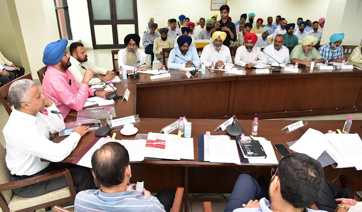 Punjab Government declares War against stubble burning; No for leave for officers & employees- Dhaliwal