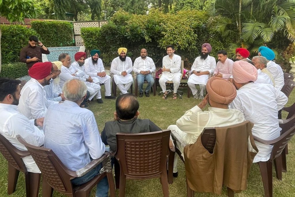 Raghav Chadha meets newly appointed chairpersons of boards and corporations in Punjab 