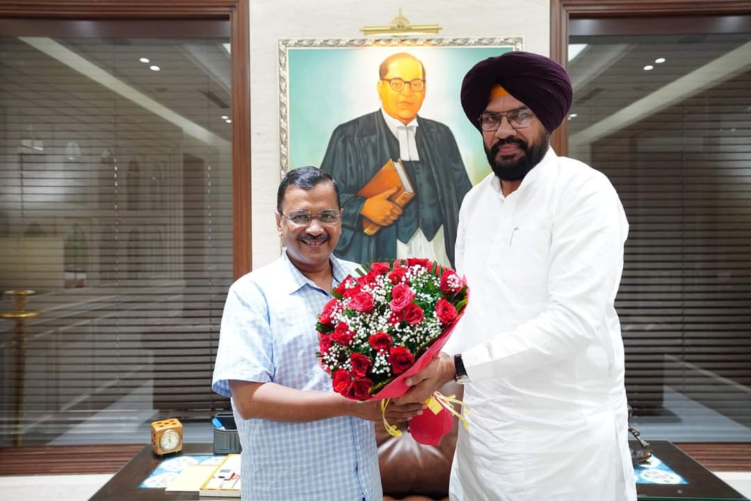 Dhaliwal holds meeting with Delhi CM: Discuses measures taken by Punjab Government to prevent stubble burning