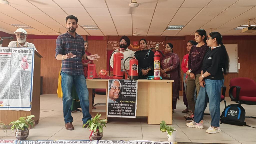 Expert imparted knowledge on basic life support to Govt Bikram College students 