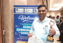 KGPTU Dean Prof Chawla gets Best Communication Trainer of the Year Award