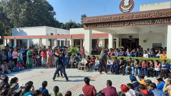 ‘Nukkad Natak’ organized for Govt Bilram College students