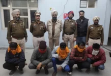 Rupnagar police bust gang of mobile snatchers, five held