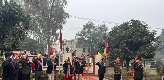 Patiala MLF- Commander of the Black Elephant Division, D.C. and others pay tributes at Cenotaph