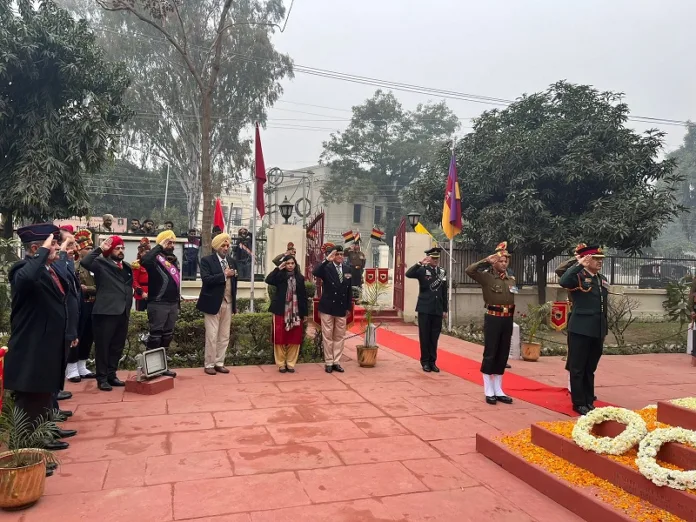 Patiala MLF- Commander of the Black Elephant Division, D.C. and others pay tributes at Cenotaph