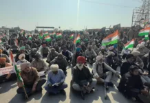 Retired and serving home guard jawans block traffic on National Highway; staging dharna from 5 years and 193 days