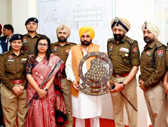 Unique initiative by Ludhiana Police on the eve of International Mother Language Day 2023