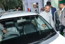 CM came in his Alto Car to attend his first Budget Session at Vidhan Sabha