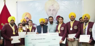 Navjot, Manoj, Beant, Omkar, Gurjot, Sukhdeep awarded with Shaheed Bhagat Singh Youth Awards