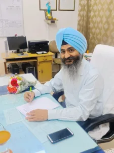 PSPCL has promoted Er Jagjeet Singh as Chief Engineer from Dy CE P & M  Amritsar.
He has assumed the charge of CE Generation BBMB Nangal. 

Er CP Singh CE irrigation Er Arvind Sharma CE Dams safety and many officers of Power Wing besides his life partner Dupinder Kaur and elder daughter Dr Manjot Kaur and younger daughter Ar Mohanjot Kaur ( who specially came from Germany where she is studying B.Arc ) were with him.

Born on March 3 ,1968 , Er Jagjeet Singh did his BE Electrical With Hon's from PEC Chandigarh.

In 1989 and joined PSEB as AE in 1991 at GGSSTP Ropar.

After serving 24 years in Thermal power plants ( 7 years at  GGSSTP Ropar and 17 years at GHTP Lehra Mohabbat ) and 7.5 years in Enforcement , TTI ,  Hydel plants ,P& M , he has been elevated to highest post of Engineering Cadre by PSPCL.

He is known for his honesty , dedication to Deptt besides being famous as Thermal expert.

