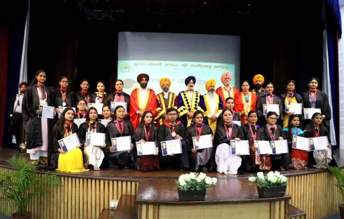 Mata Gujri College holds Annual Convocation of 2019-20 session