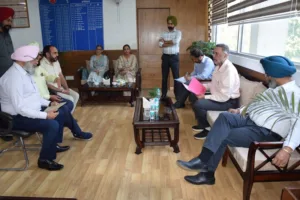 Health minister holds meeting with employees unions; assures to empathetically resolve their grievances 
