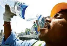 Centre issues instructions to Chief Secretaries to take care of workers, labourers in the ensuing extreme hot weather conditions-Photo courtesy-Internet