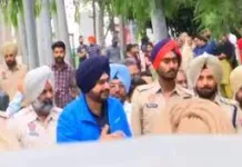 Sidhu walked out of jail; lambasted on centre ,state govt in his own style- photo courtesy-NDTV.com