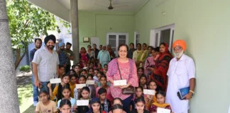 Dr Harsh Charitable trust-a hope for orphan, destitute girls; distributed Rs 4.50 lacs to needy girls