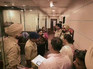 Patiala administration crackdown on unauthorised Travel Agencies, IELTS Centres ; two centres sealed 