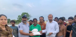 Rotary Club Patiala Royal distributed ration to flood affected families of rag pickers