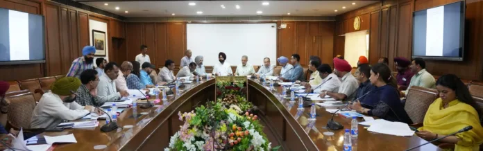 Punjab to implement Rs 5K reward scheme to Good Samaritans; Rs.4-CR allocated to DCs for the DRSCs